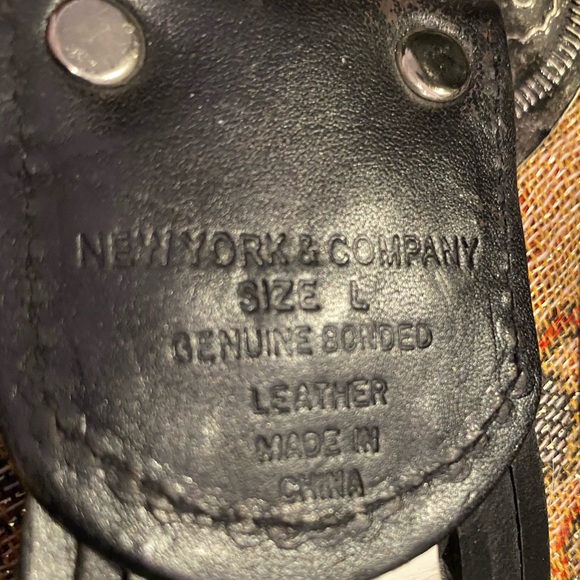 NWT New York & Co. Genuine Leather
Women's Belt size large boho style - Picture 5 of 8